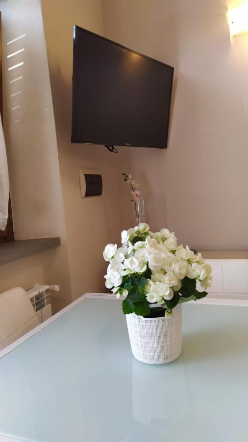Casa Clorinda Apartment อาเรซโซ ภายนอก รูปภาพ